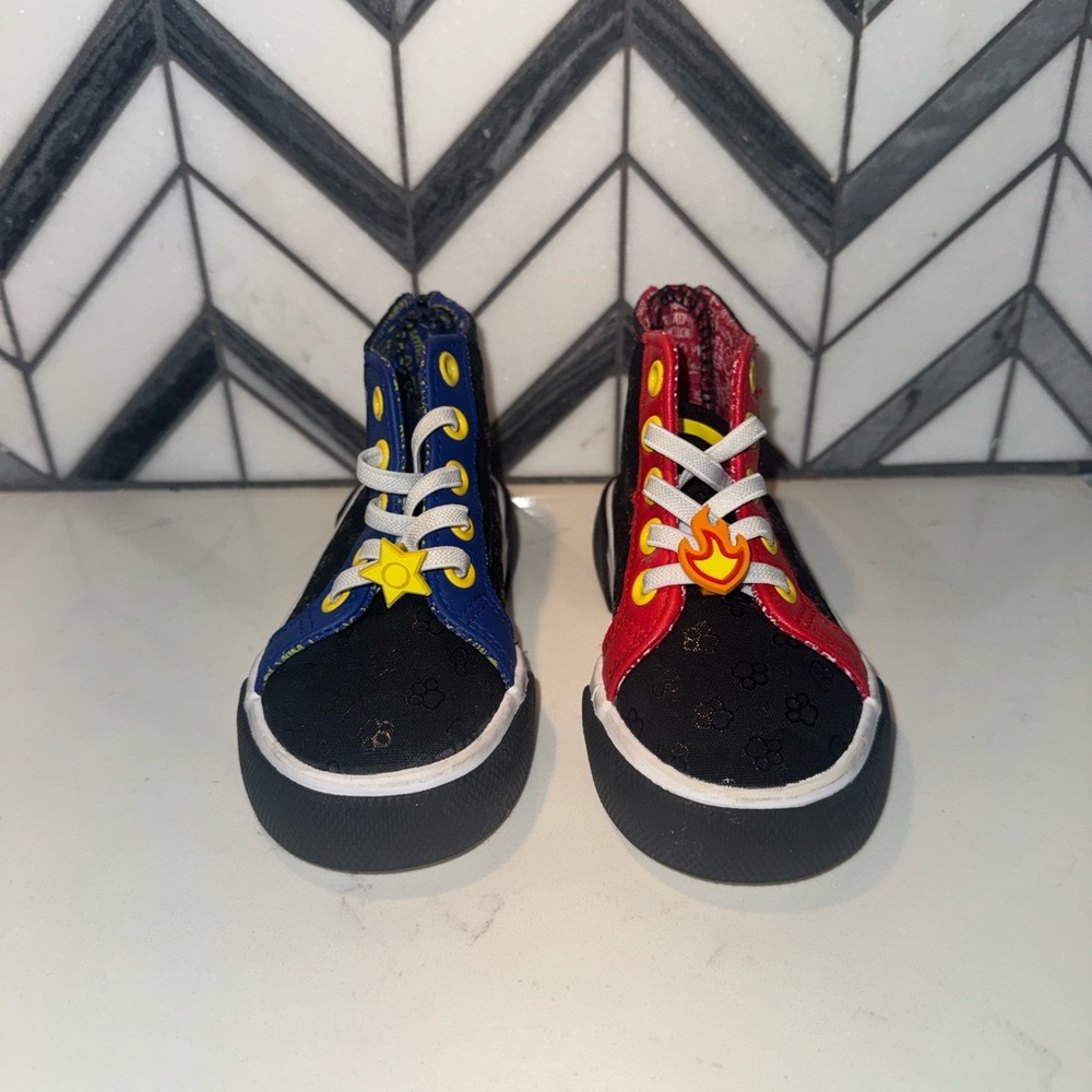 Paw Patrol Toddler Sneakers SIZE 8